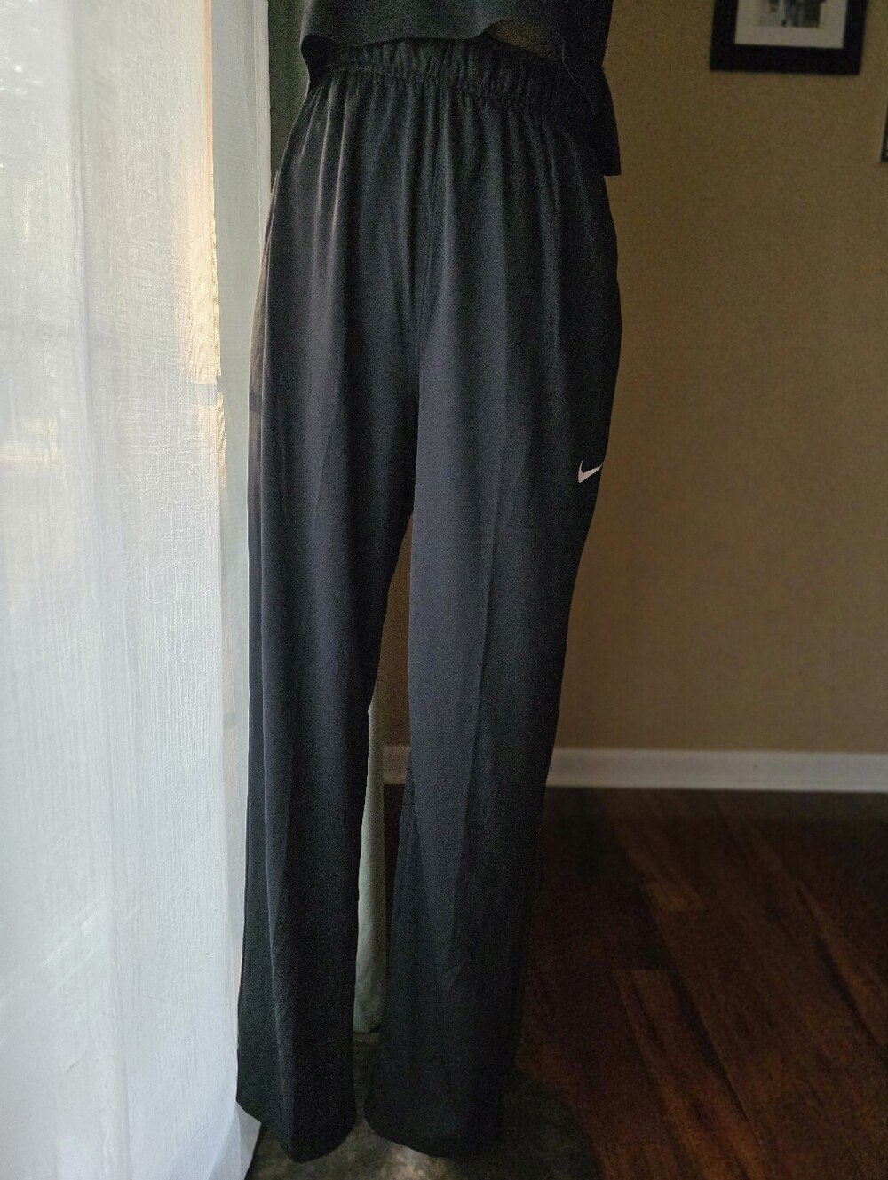 Nike Totality Dri-FIT Mens Training Pants Black Open Hem Straight Leg Small S